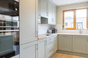 GuestReady - Quiet Retreat in Suburbs - Image 4