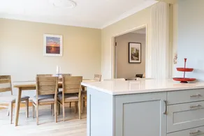GuestReady - Quiet Retreat in Suburbs - Image 3