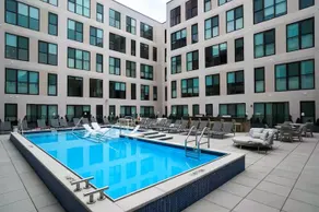 Downtown Walkable 1 Bed Apt - Image 4