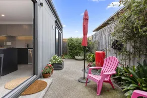 Spacious 1-Bed Townhouse in Norlane - Image 5