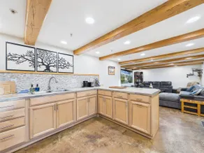 1BR Near Capitol & Downtown Walk Everywhere - Image 2