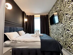 Sky Heaven Airport 2 Bdr Apartment - Free Parking - Image 2