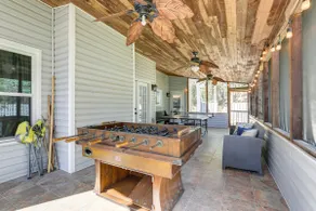 Walk to Trails: Peaceful Family Home in Braselton - Image 3