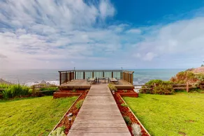 Oceanfront Elk Cottage - Deck Views & 7 Acres - Image 2