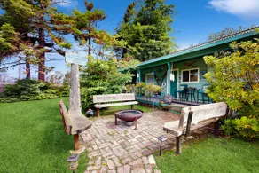 Mermaid Manor - Hot Tub & Steps to the Beach - Image 4