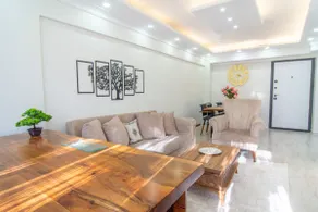 Cozy 2BR Home Apartment - Image 2