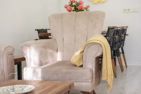 Cozy 2BR Home Apartment - Image 4