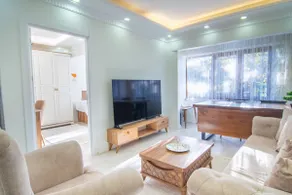 Cozy 2BR Home Apartment - Image 3