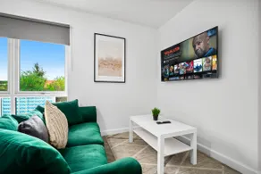 2 Bedroom Apartment * Sleeps 3 * Parking * Netflix - Image 5