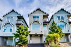 Classic coastal home w/ ocean view - Image 2