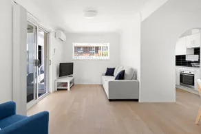 Villa Burra - Pet Friendly - 5 Mins Walk to the Beach - Image 2