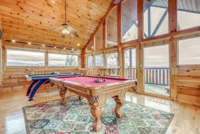 2 Story Homey Cabin Sleeps 6 Hot Tub Shared Pool - Image 5
