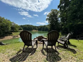 Douglas Haus | Dandridge TN Lakefront Cabin - Image 4