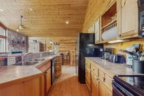 11 Mi to DT PIgeon Forge・Hot Tub・Grill・Pool Access - Image 2