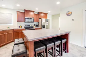 Large and convenient duplex suite with central AC - Image 5