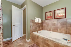 Riverfront Condo, Sleeps 4, Jetted Tub, Balcony, P - Image 3