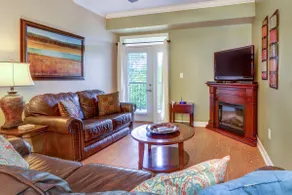 Riverfront Condo, Sleeps 4, Jetted Tub, Balcony, P - Image 4