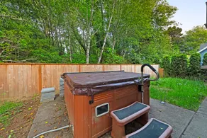 Dog friendly home with enclosed yard game room pri - Image 2