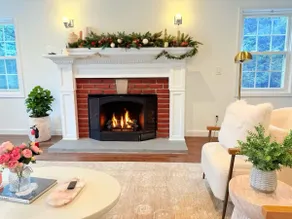 Spacious Retreat with Game Room  - Image 3