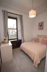 Modern West End Gem - Image 3