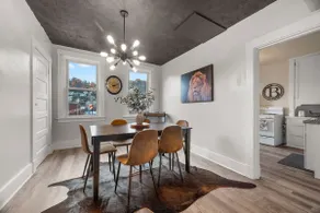 Bright 2-Bed Retreat in Millvale - Walk to River - Image 4