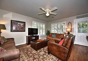 Comal River Cottages #403a - Image 4
