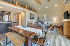Ultimate Relaxation! Lake-View Cottage in Bradford - Image 5