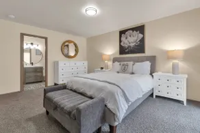 Pet-Friendly Trailside Modern Home - Image 4