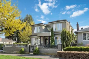 Luxury Vancouver Suite Near Skytrain with Direct Access to YVR & Downtown - Image 2