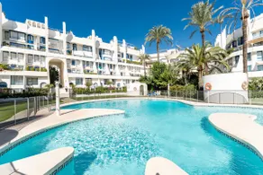 MalagaSuite Duplex Marbella with Parking - Image 4