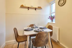 Host & Stay - Daisy Cottage - Image 3
