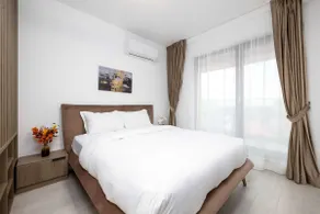 The Gold & Abstract Suite - Chic Studio Design - Image 5
