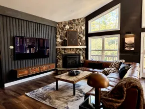 Elegant Blackwood Grove by Casa Oso - Image 2