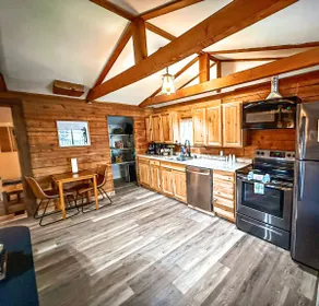 Cabin in Four Seasons-2BD/2BA/Grill/Firepit-8 PP - Image 4