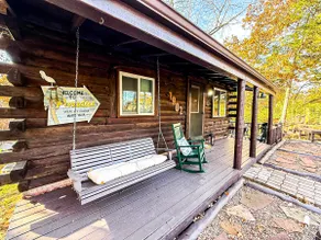 Cabin in Four Seasons-2BD/2BA/Grill/Firepit-8 PP - Image 2