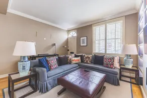 Stylish Chelsea Escape with Charm - Image 2