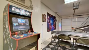 Tempe 4 Bdrm w/ Game Room and Coffee/Espresso Bar! - Image 3