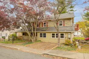 Updated Getaway w/ Sauna & Yard in Bloomsbury! - Image 4