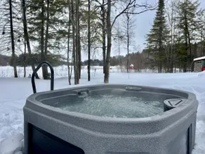 The Cleveland, Waterfront, Fireplace, Hot Tub - Image 3