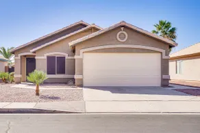 2 Mi to Surprise Stadium! Snowbird Haven w/ Pool - Image 5