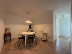 Quiet & Cozy 2BR Home in Chatswood with Parking - Image 2