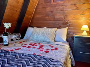 Romantic Chalet with Stunning View - Image 5