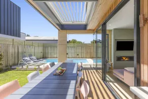Jasper- Heated Pool, Sleeps 10, Barwon Heads, Lift - Image 4