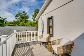 4 Mi to Siesta Key: Family Getaway w/ Balcony - Image 2
