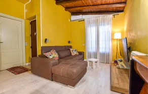 Gorgeous home in Monreale - Image 4