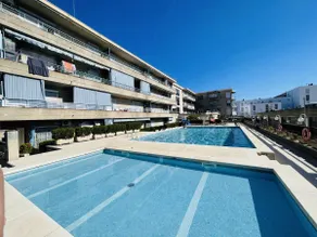 1BR Apartment with Pool & Balcony - Image 5
