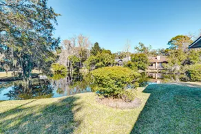 Sleek 2BR Waterview | Deck | Dog Friendly - Image 3