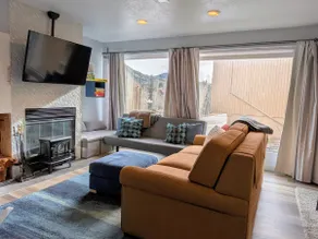 Modern Mountain Retreat • Sleeps 6 - Image 4