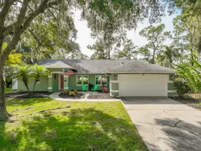 Pool Home on Pine Lakes Golf Course Near Beach - Image 2