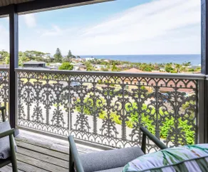 Oceans 21 Caves Beach - Image 3
